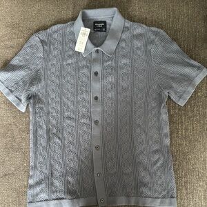 Abercrombie & Fitch Blue Casual Button Down Shirt with Cable Knit Design